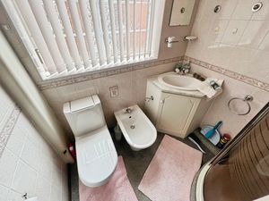 Shower Room - click for photo gallery